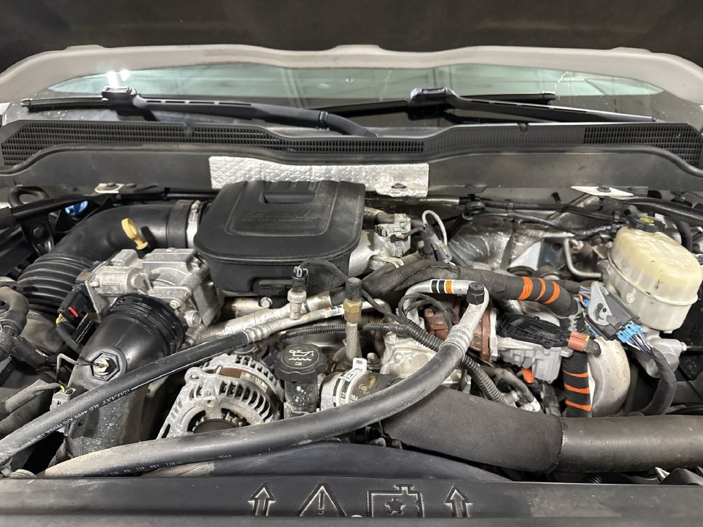 Used 2015 Chevrolet Silverado 2500 LT AWD/4WD image 23