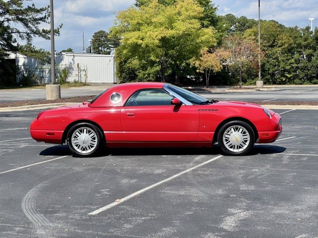 Used 2003 Ford Thunderbird image 9