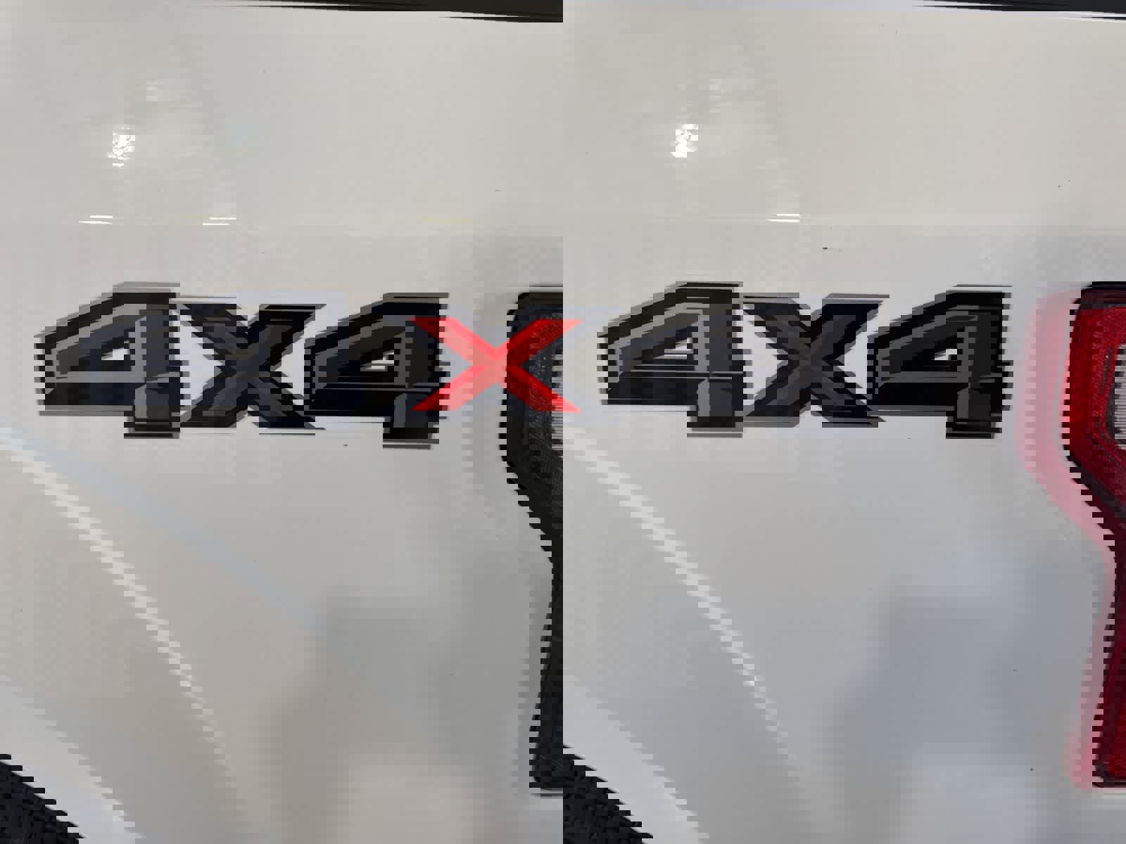 Used 2016 Ford F150 XLT w/ Equipment Group 302A Luxury image 18