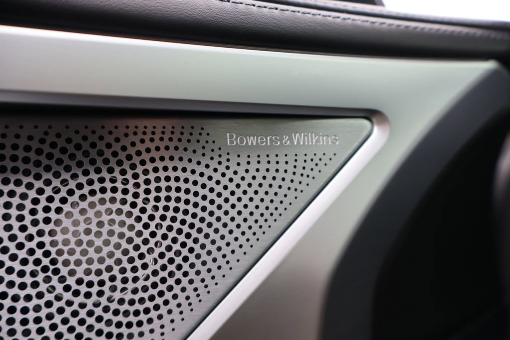 Used 2020 BMW M8 Convertible w/ Driving Assistance Package image 14