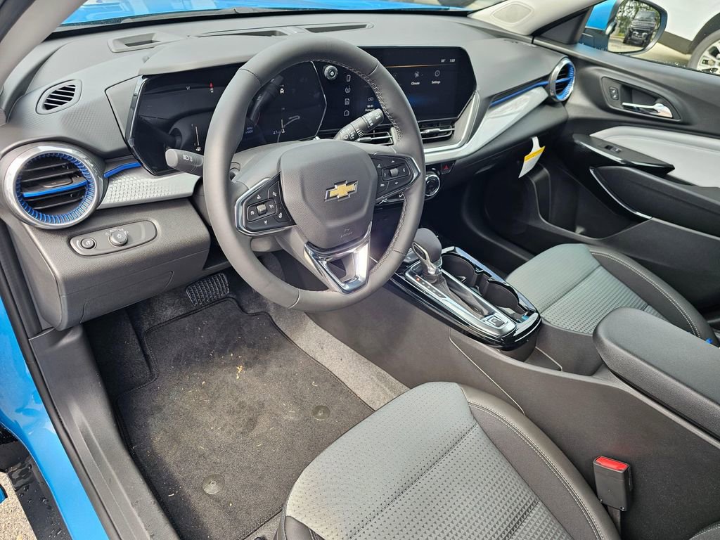 Used 2026 Chevrolet Trax LT w/ Driver Confidence Package FWD image 19