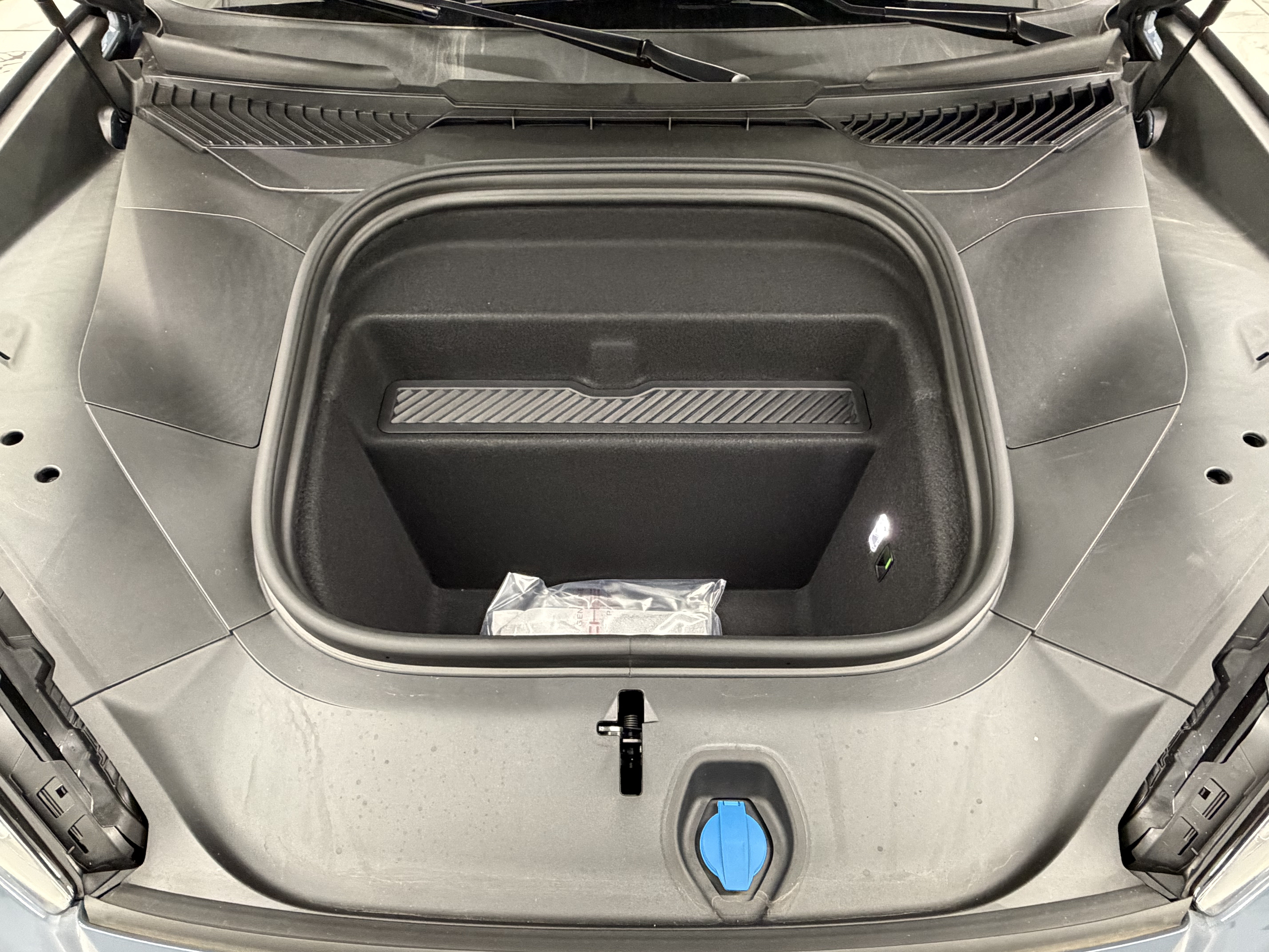 New 2026 Porsche Cayenne Electric AWD/4WD image 66