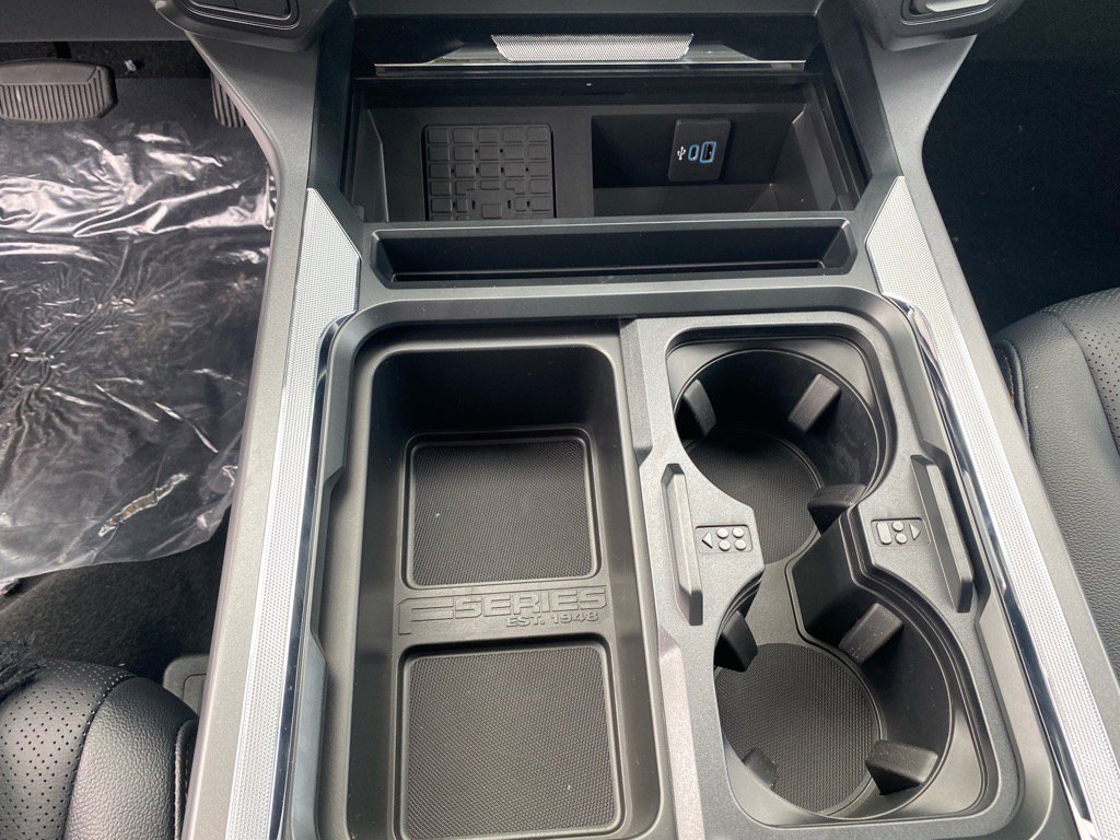 New 2025 Ford F250 Lariat image 27