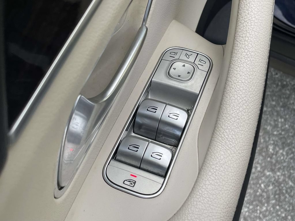 Used 2022 Mercedes-Benz GLE 350 image 6