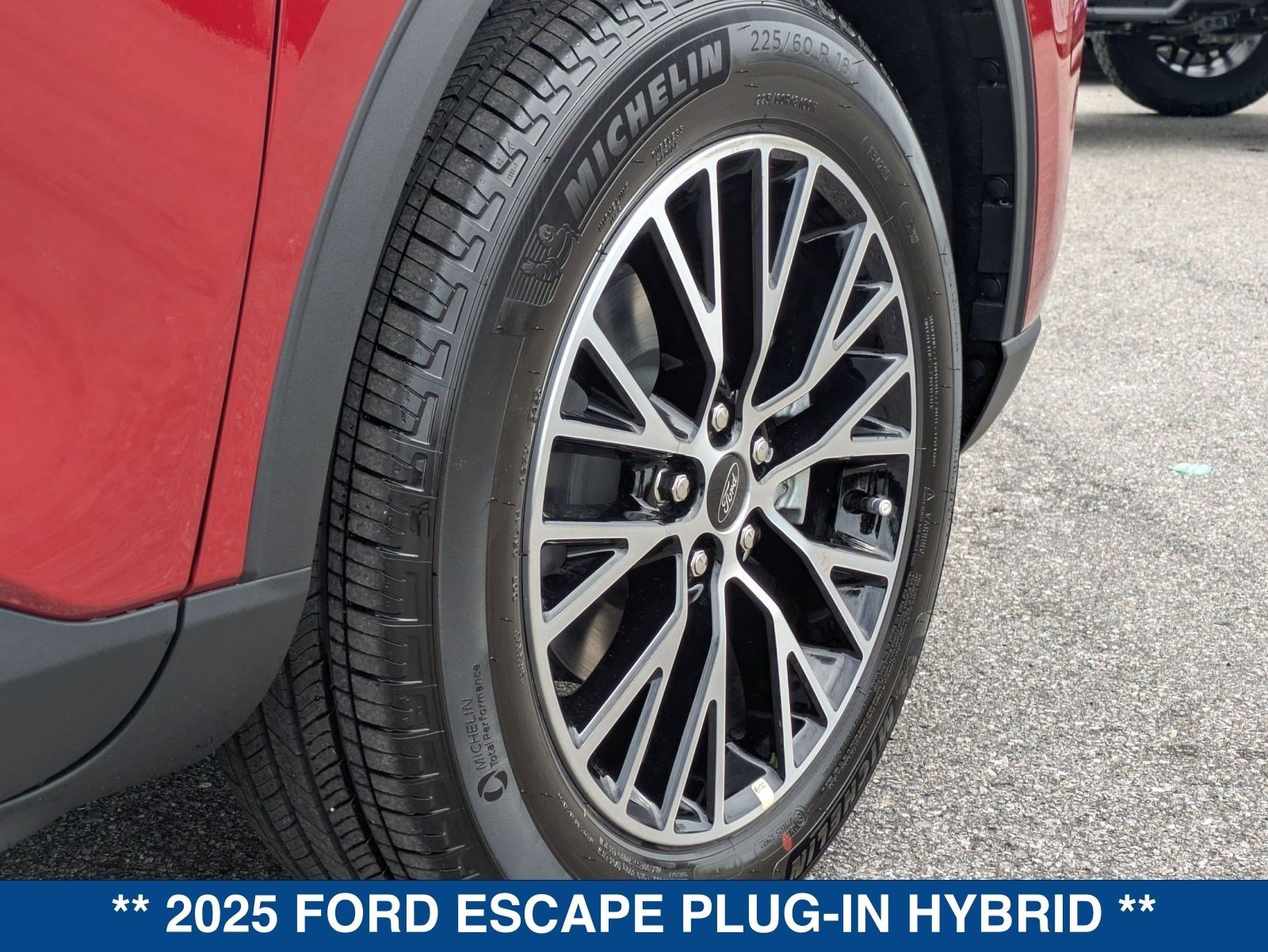 Used 2025 Ford Escape SE FWD image 12