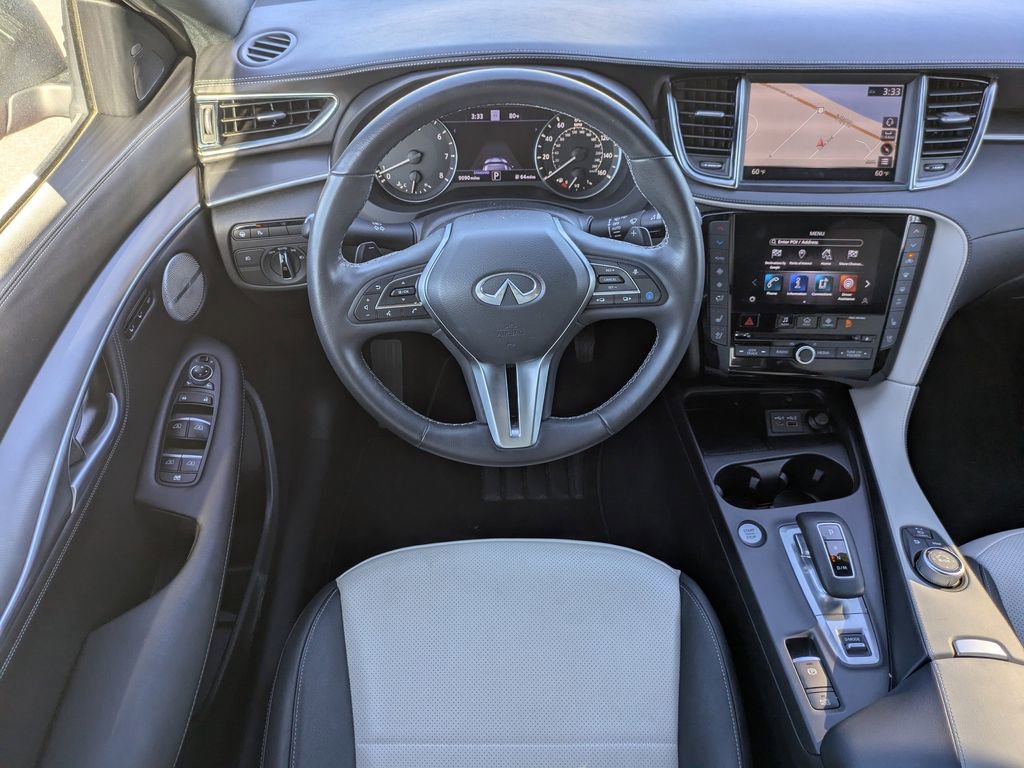 Certified 2025 INFINITI QX55 Essential image 16
