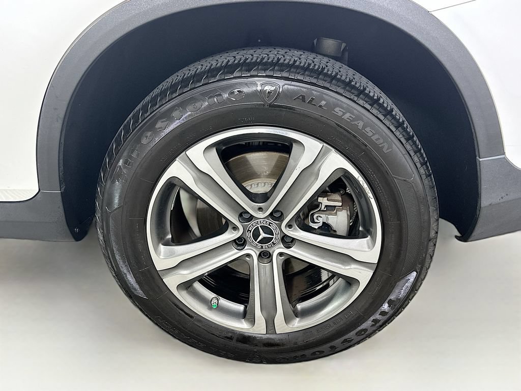 Used 2021 Mercedes-Benz GLC 300 image 27