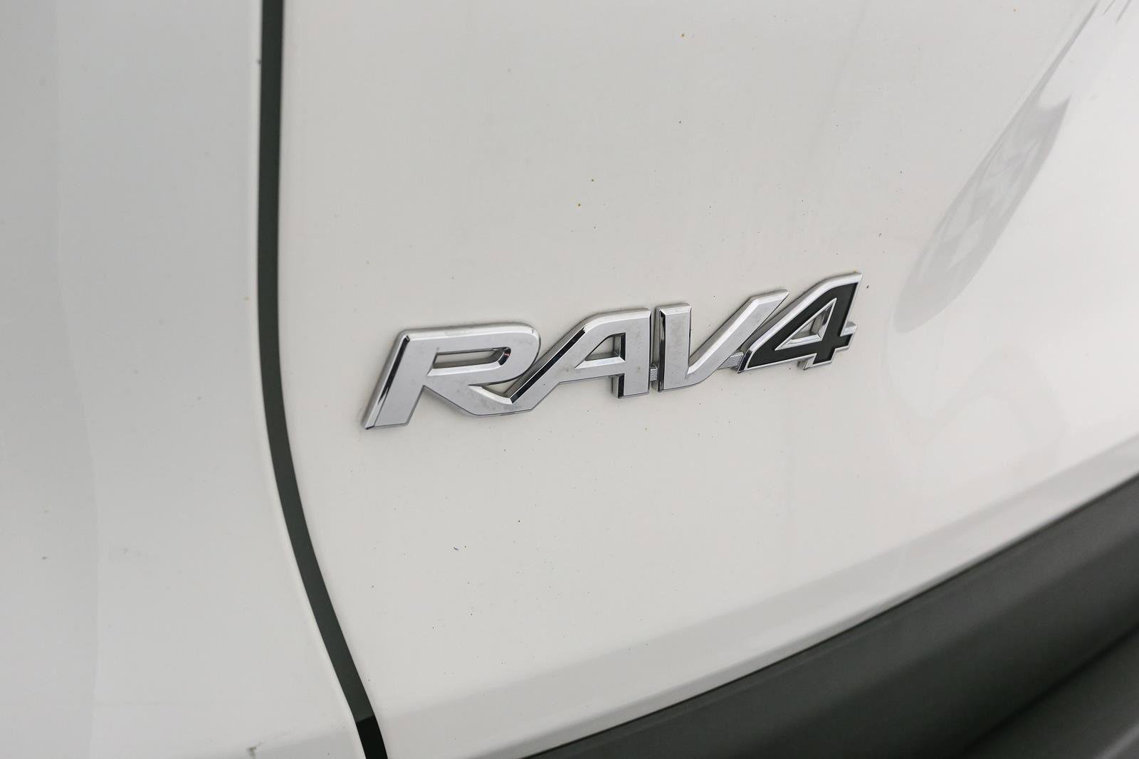 Used 2020 Toyota RAV4 LE w/ All Weather Liner Package image 10