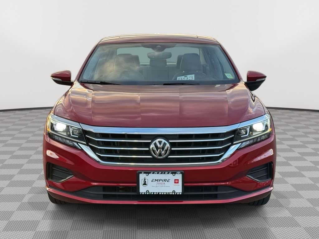 Used 2022 Volkswagen Passat 2.0T SE image 2
