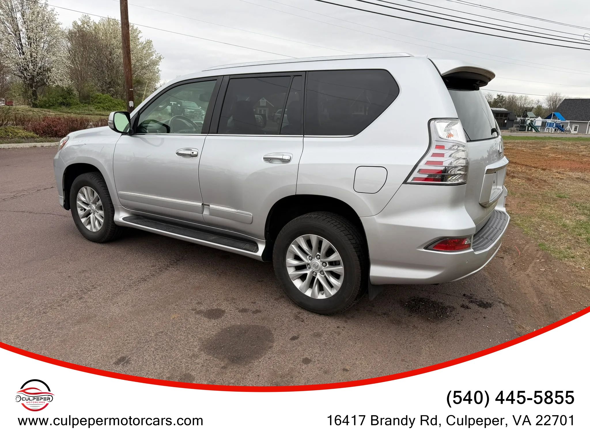 Used 2016 Lexus GX 460 w/ Premium Package AWD/4WD image 3