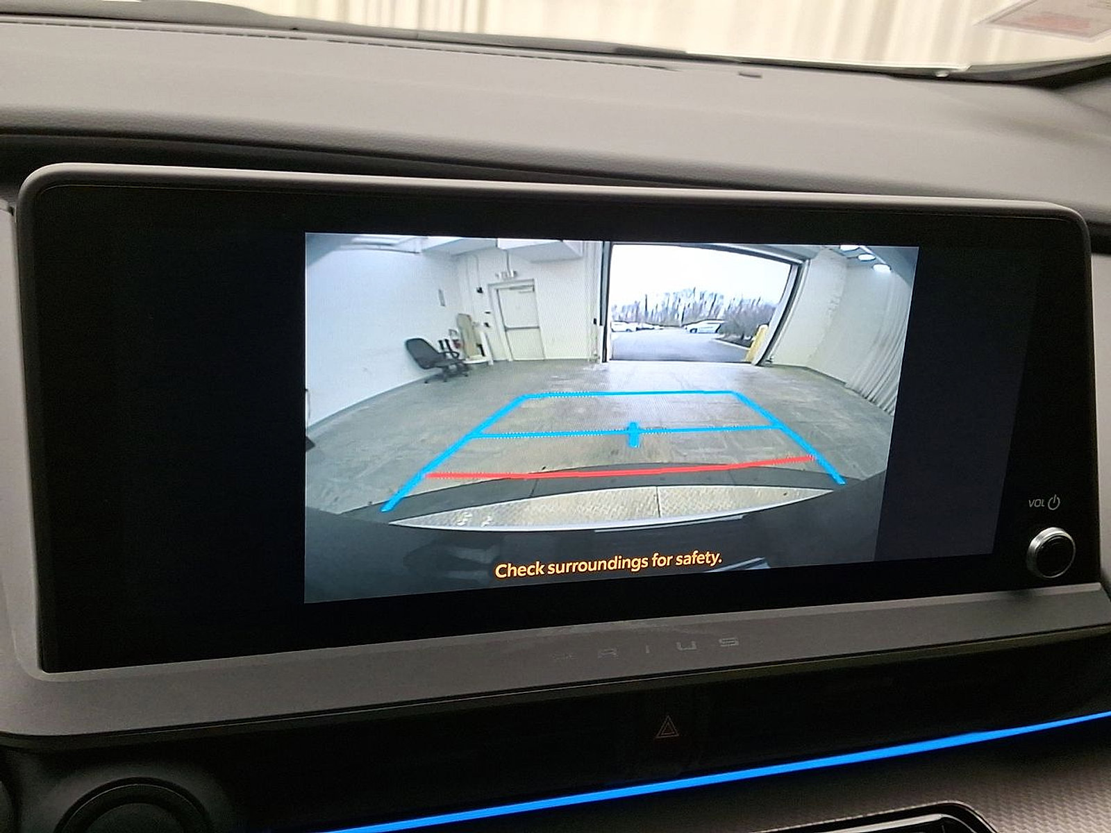 Used 2023 Toyota Prius XLE image 15