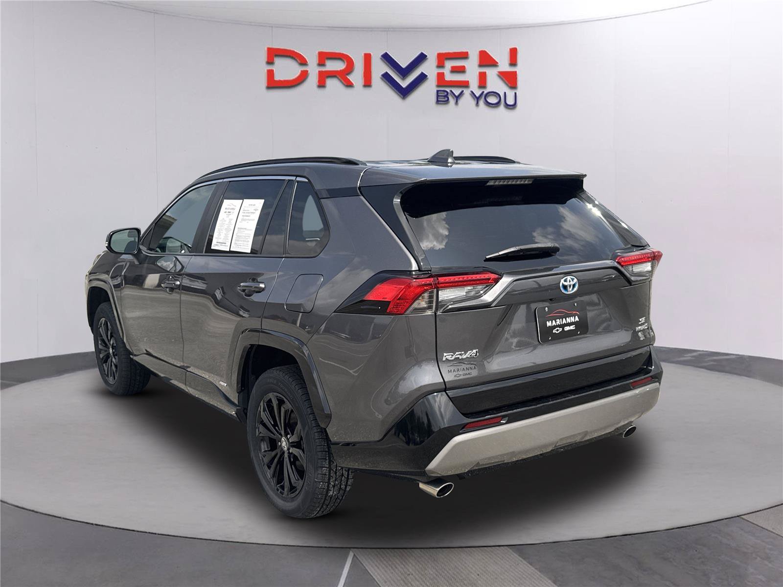 Used 2022 Toyota RAV4 SE w/ Convenience Package AWD/4WD image 6