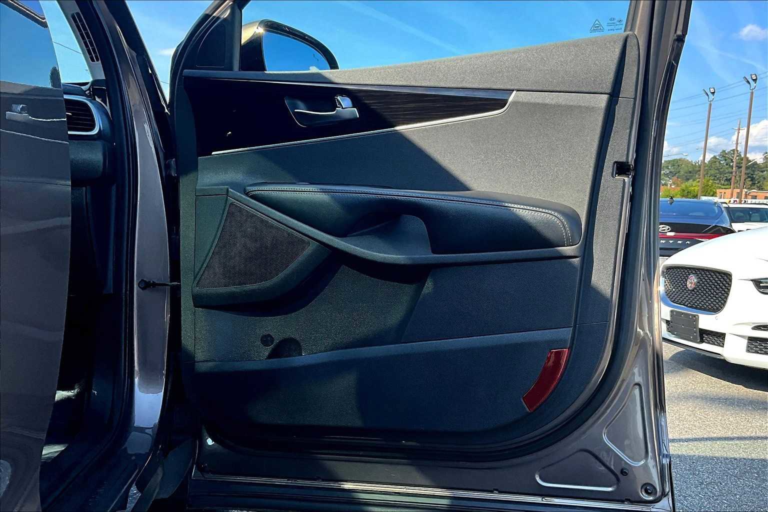 Used 2019 Kia Sorento EX image 22