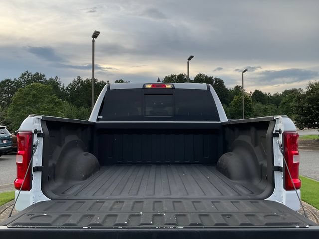 Used 2025 RAM 1500 Laramie AWD/4WD image 28