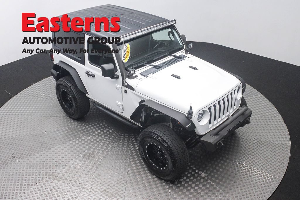 Used 2020 Jeep Wrangler Sport AWD/4WD image 3