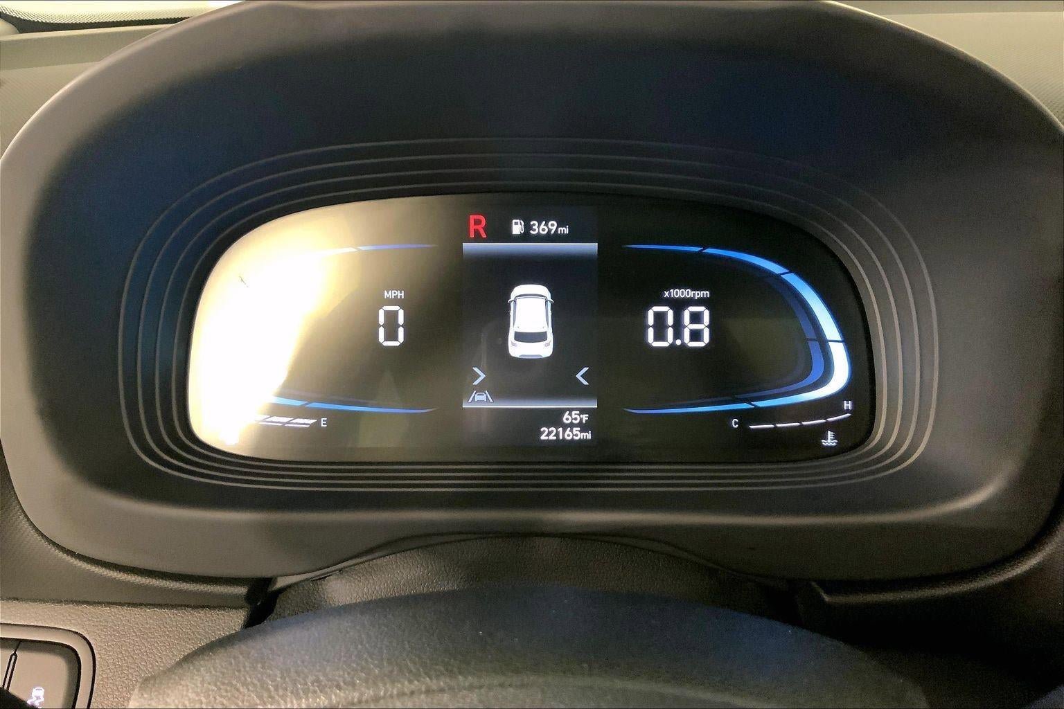 Used 2025 Hyundai Venue SEL FWD image 20