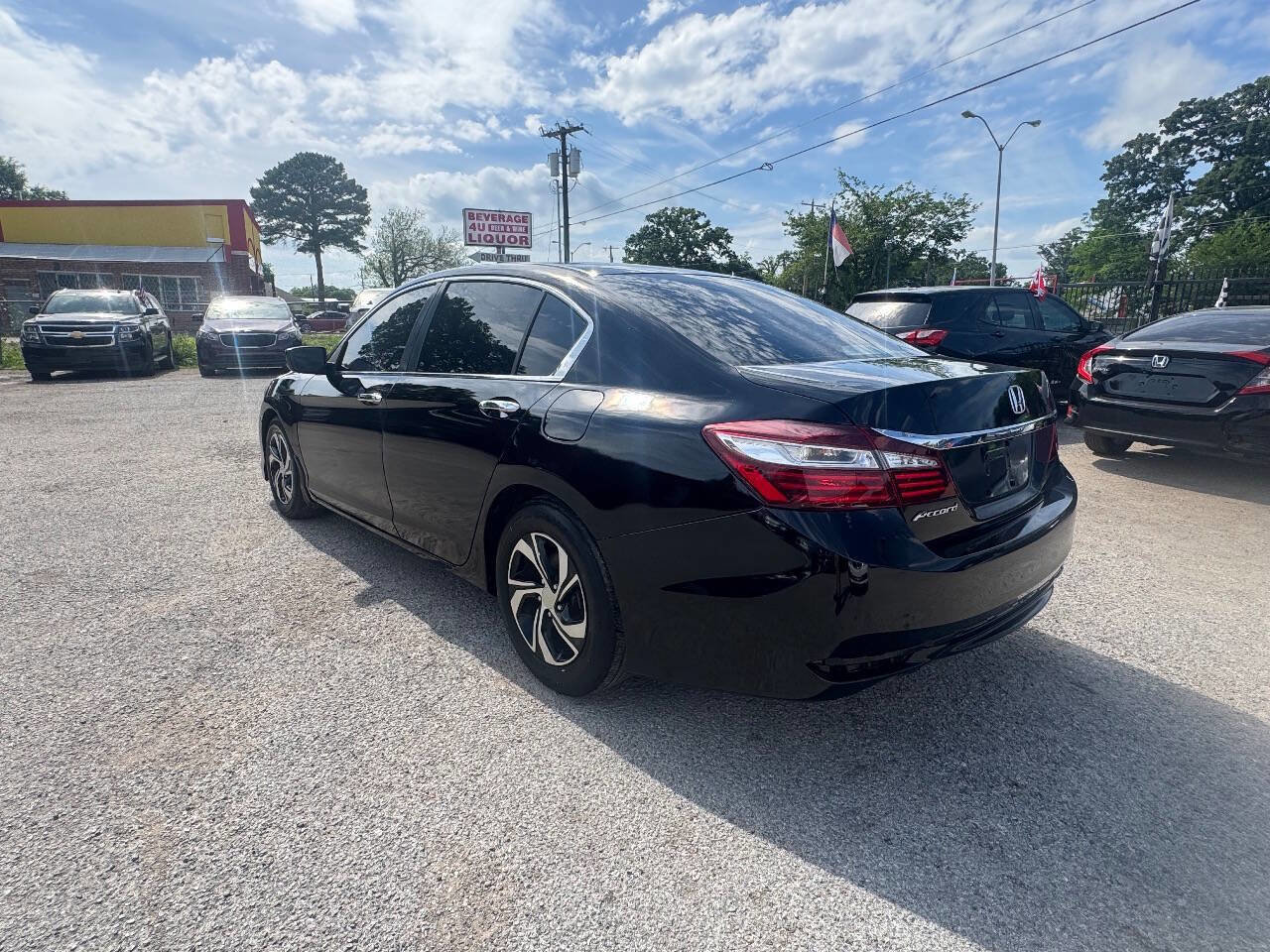 Used 2016 Honda Accord LX image 6
