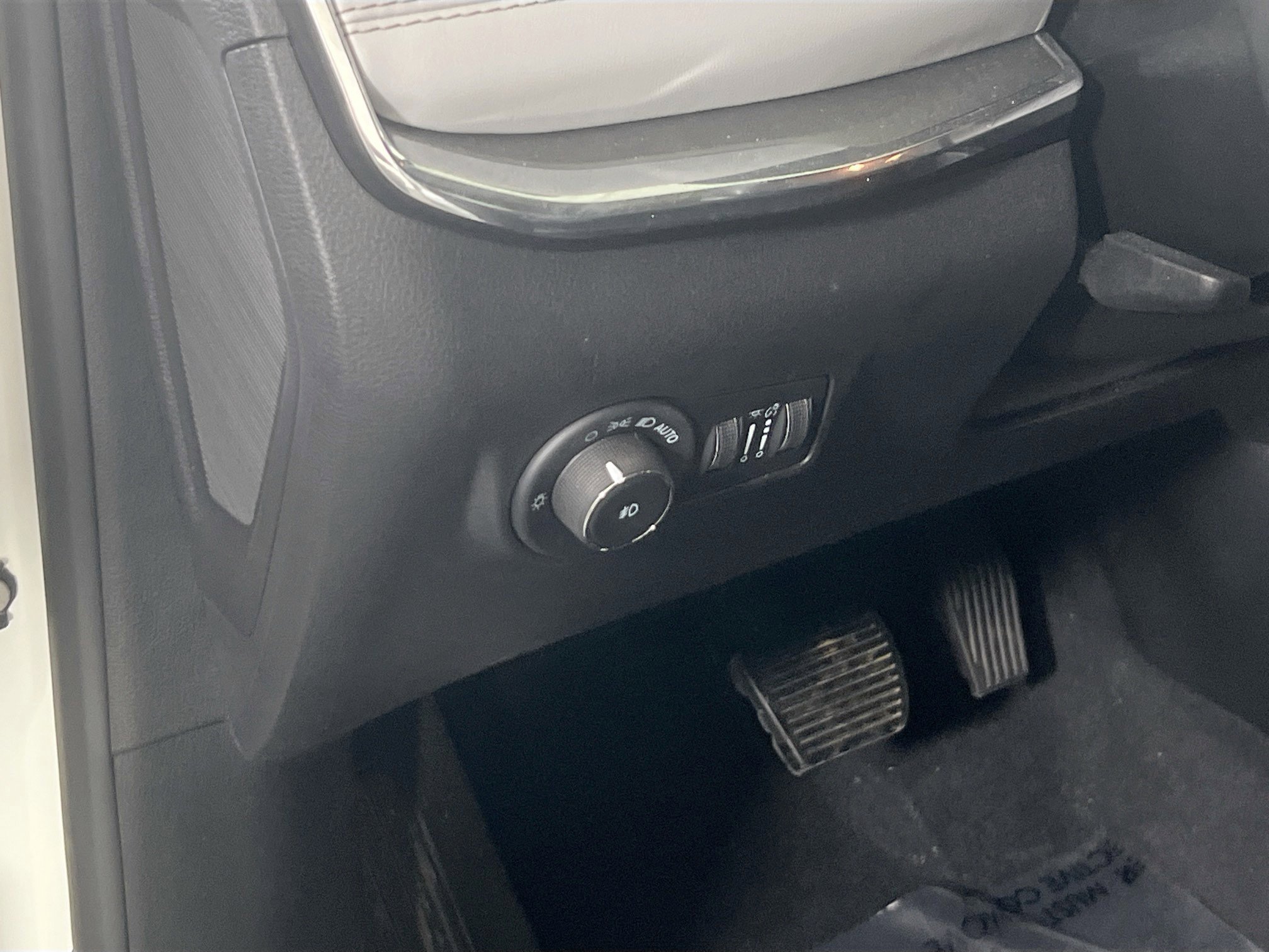 Used 2022 Jeep Compass Limited w/ Sun and Sound Group AWD/4WD image 10