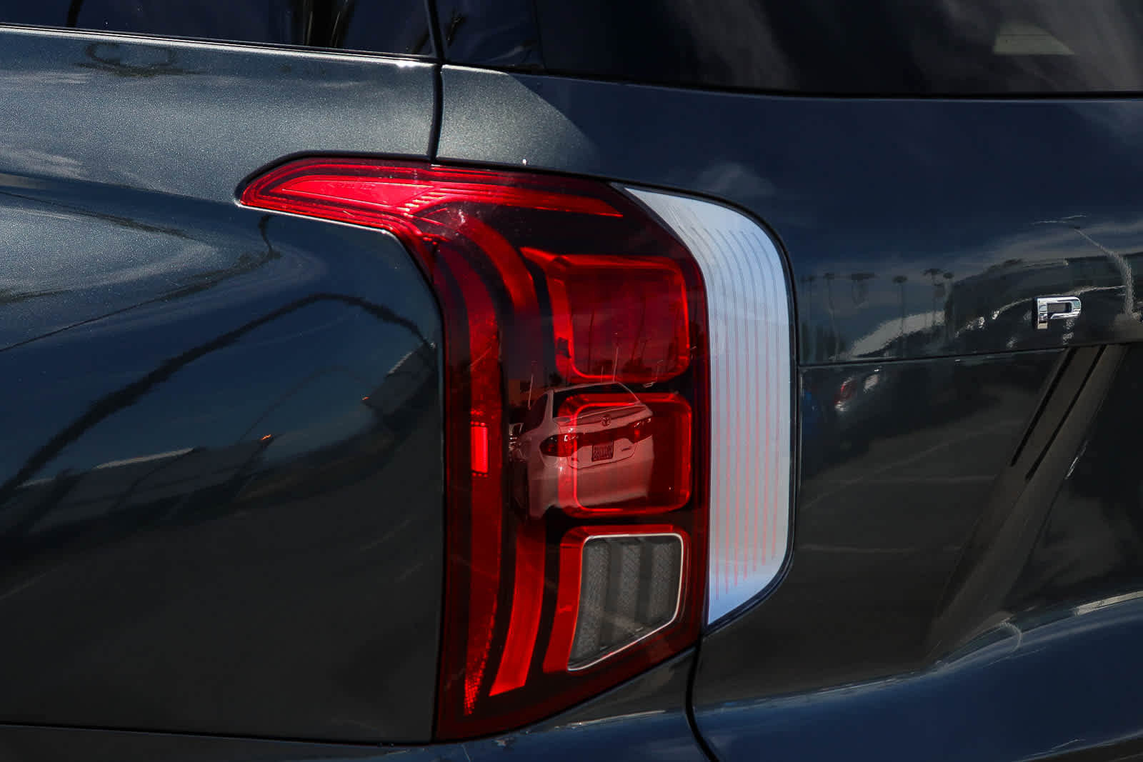 Used 2025 Hyundai Palisade Calligraphy image 9