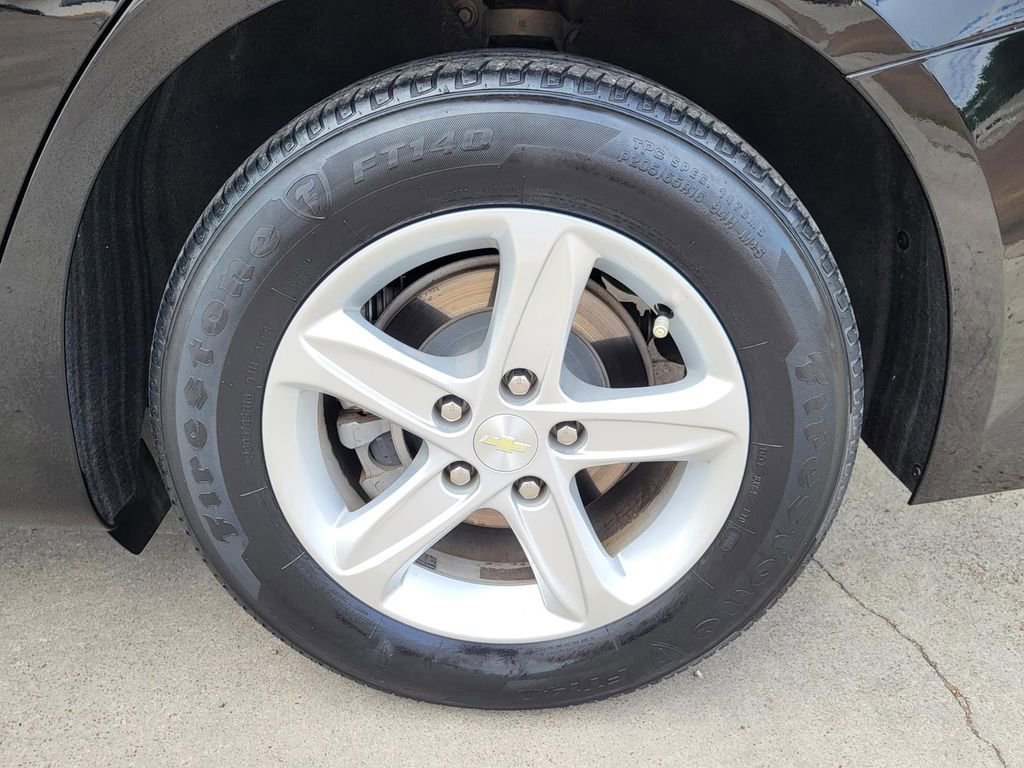 Used 2020 Chevrolet Malibu LS image 30