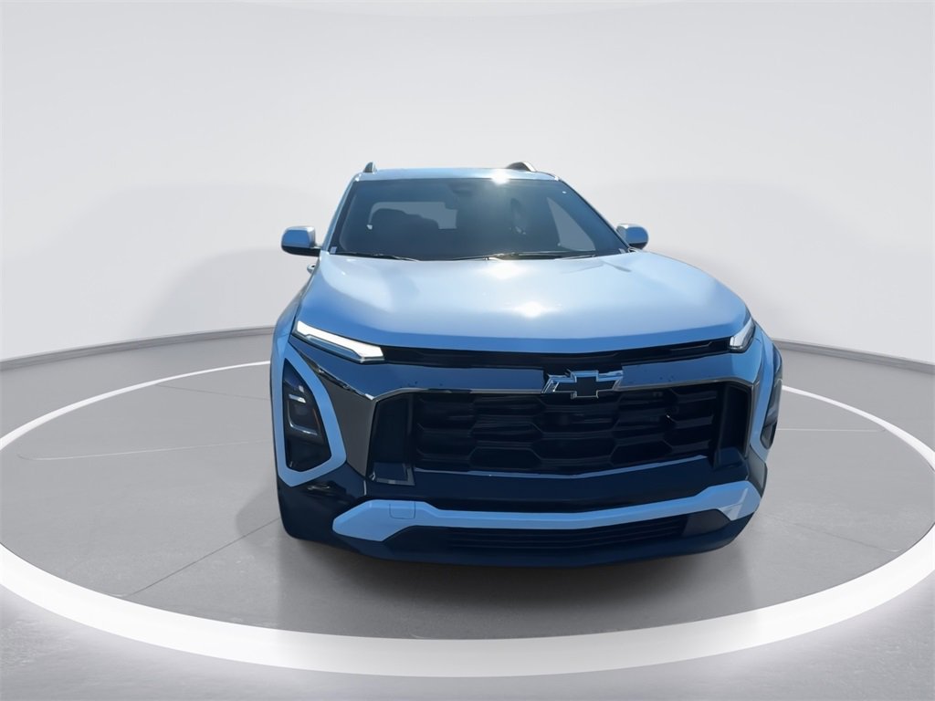 New 2026 Chevrolet Equinox ACTIV w/ Convenience Package III image 3