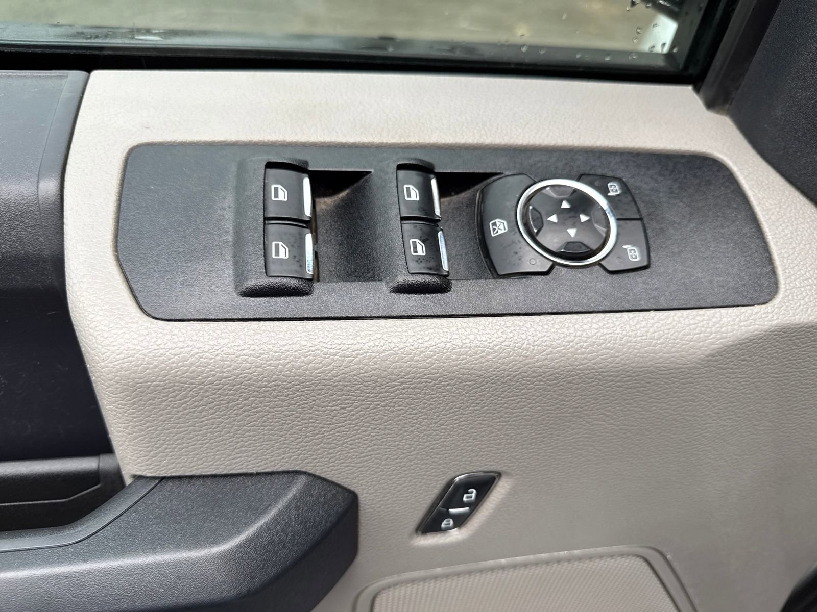 Used 2022 Ford F350 XL w/ Power Equipment Group image 11