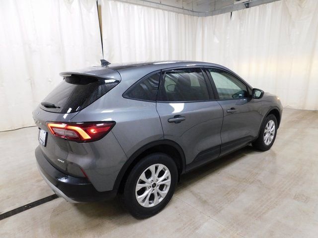 Used 2025 Ford Escape Active image 18