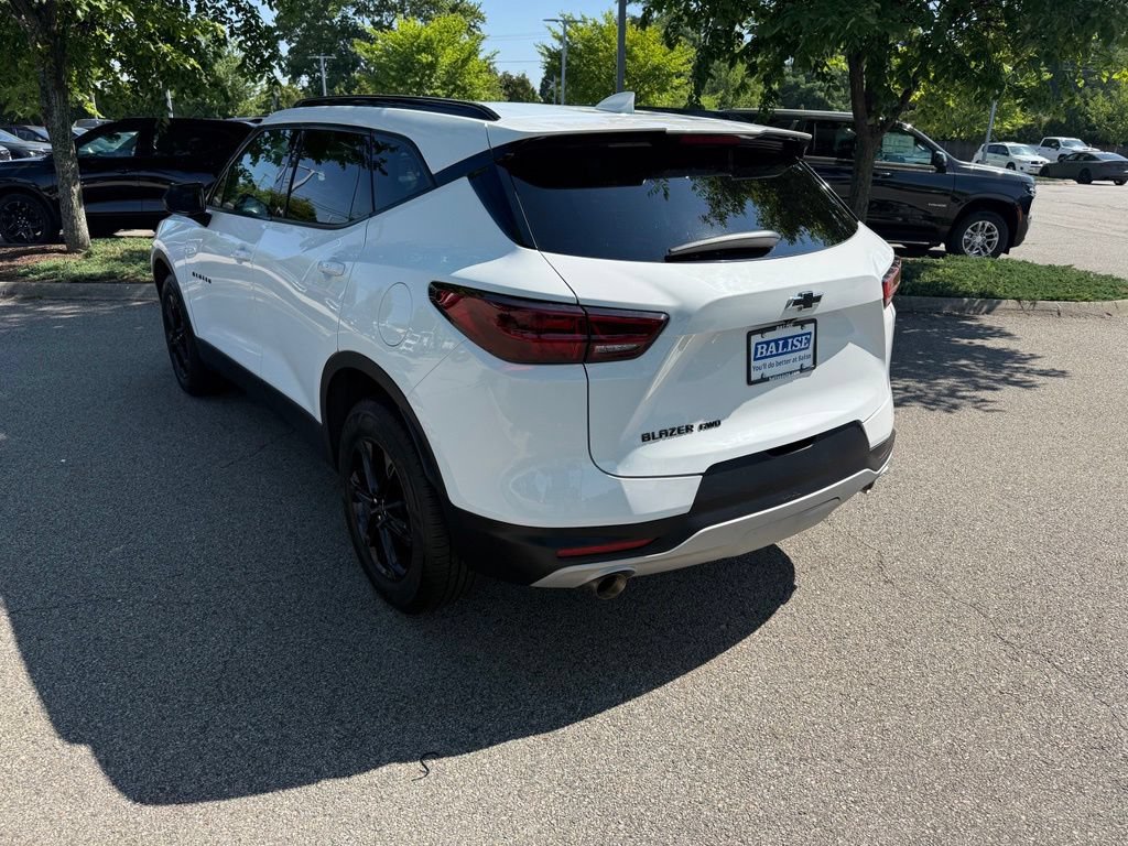 Used 2023 Chevrolet Blazer LT w/ Convenience Package AWD/4WD image 3