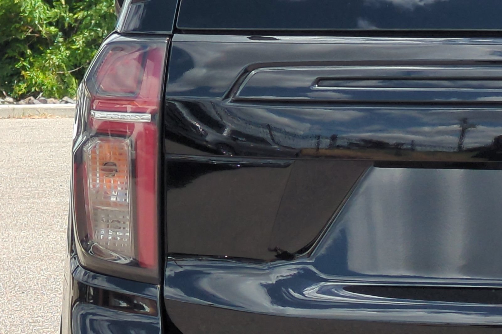 Used 2023 Chevrolet Tahoe Z71 w/ Luxury Package AWD/4WD image 47