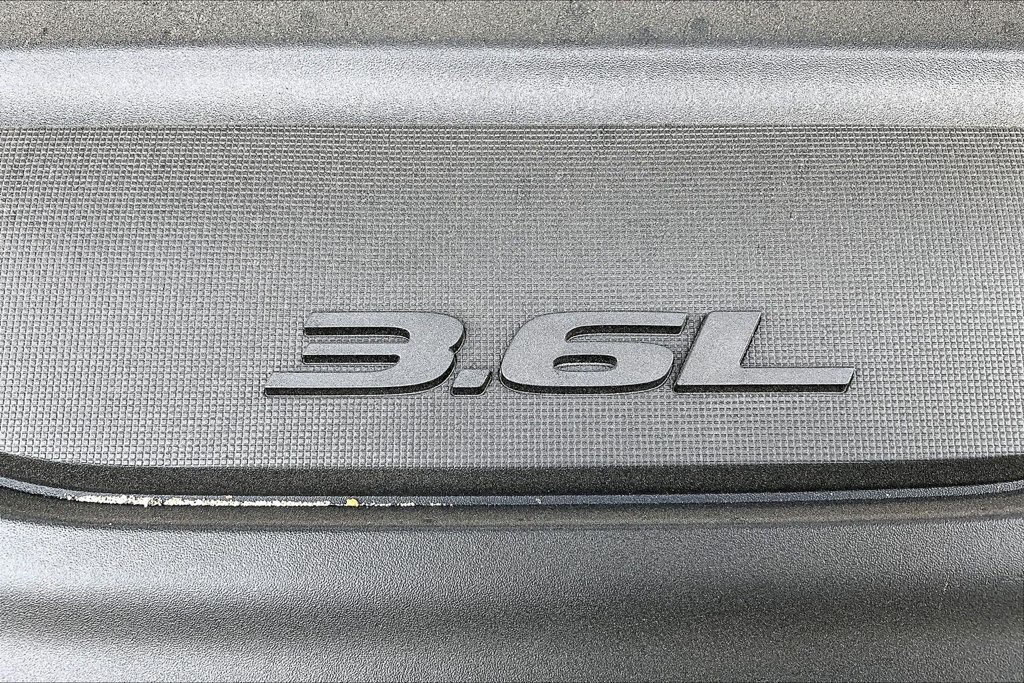 Certified 2026 Chrysler Pacifica Select FWD image 31