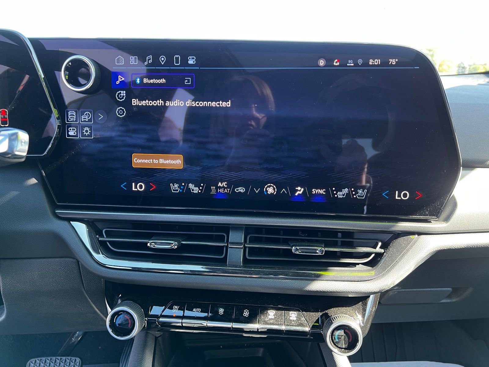 Used 2025 Chevrolet Equinox EV RS image 17