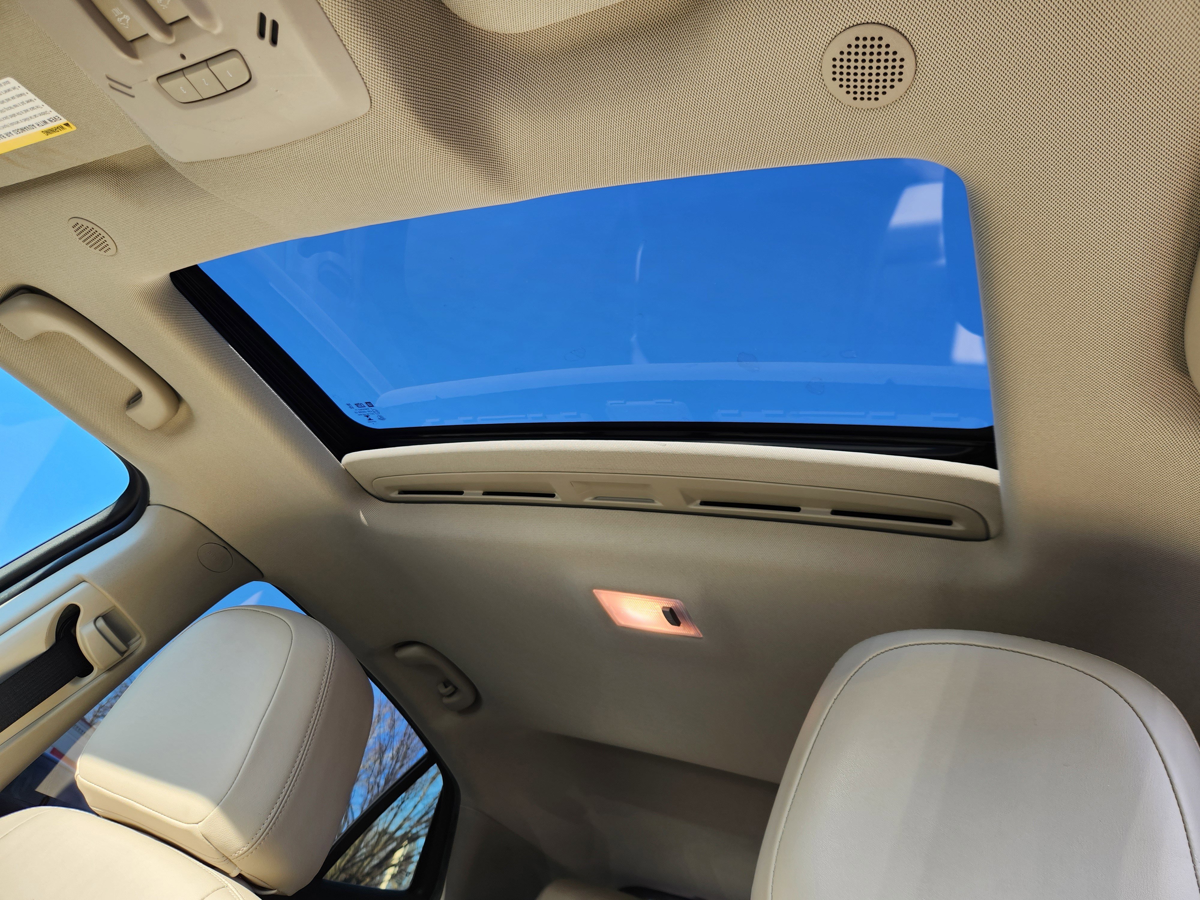 Used 2019 Buick Encore Essence w/ Experience Buick Package image 15