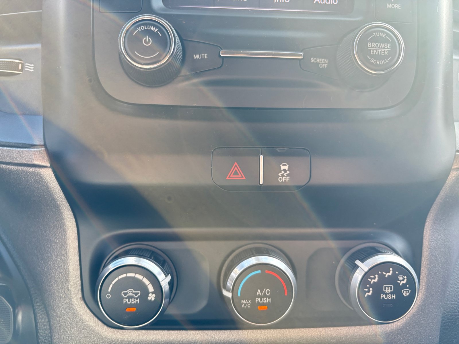 Certified 2020 RAM 3500 Tradesman AWD/4WD image 17