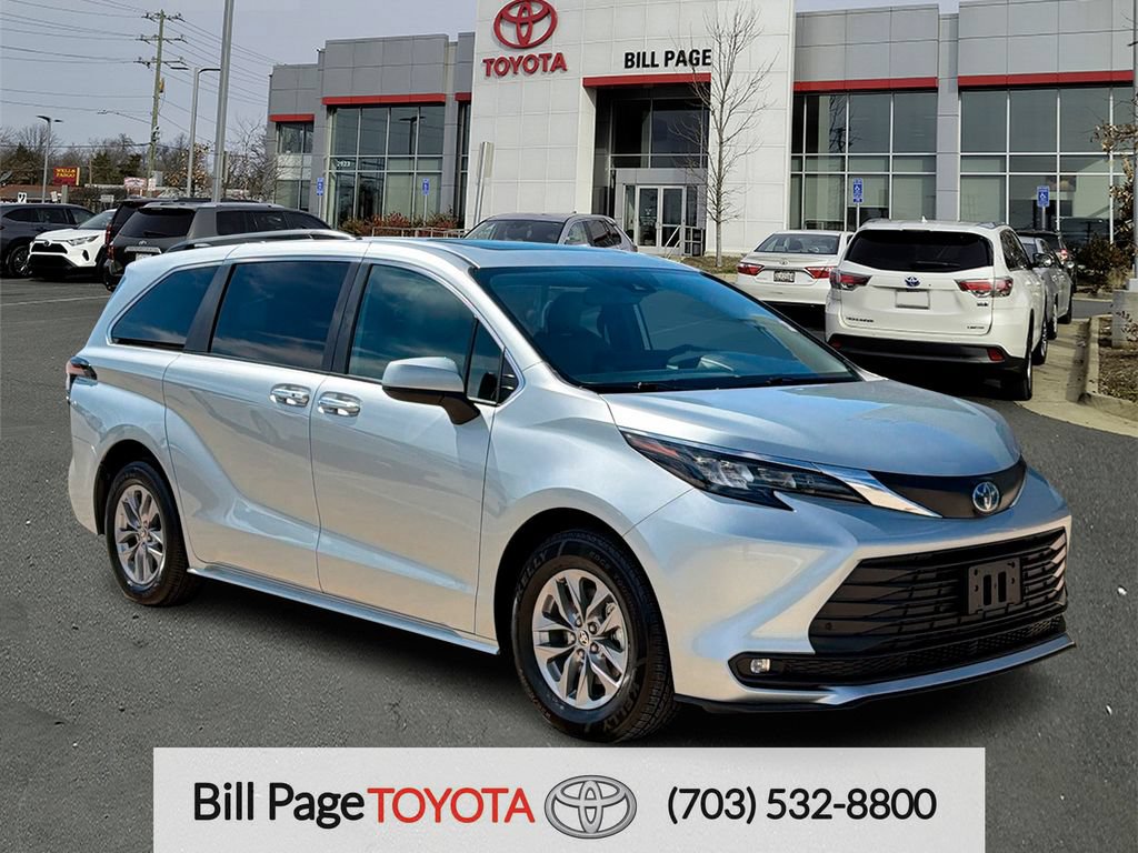 Used 2025 Toyota Sienna XLE