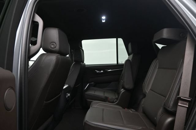 Used 2024 GMC Yukon Denali AWD/4WD image 11