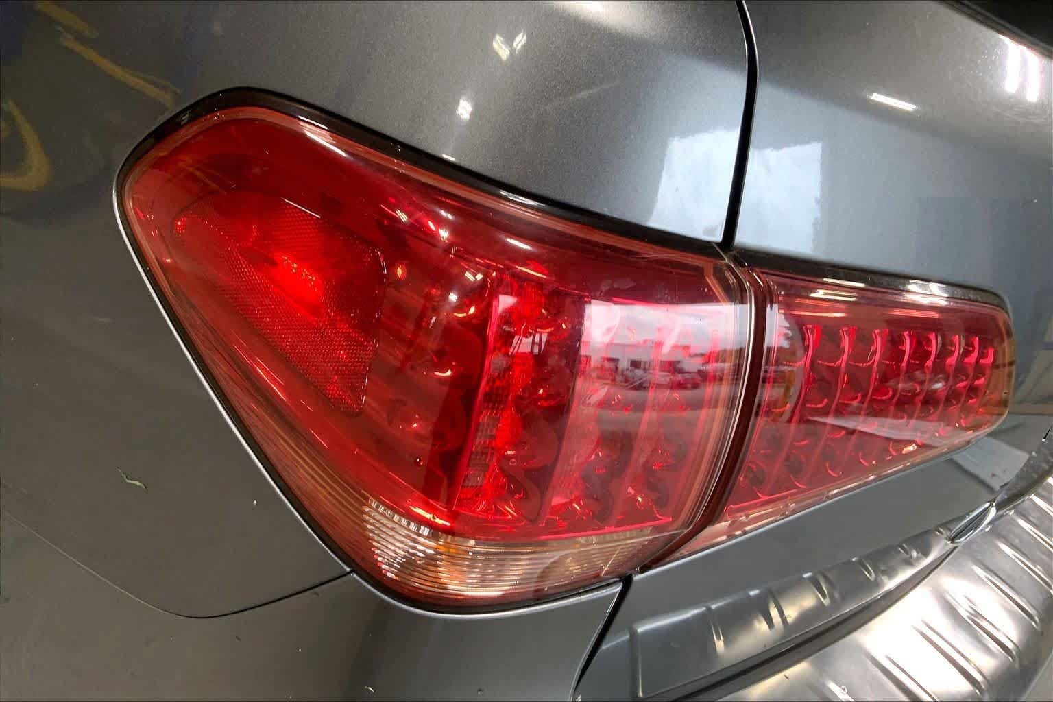 Used 2015 INFINITI QX80 2WD w/ 22" Wheel Package image 27