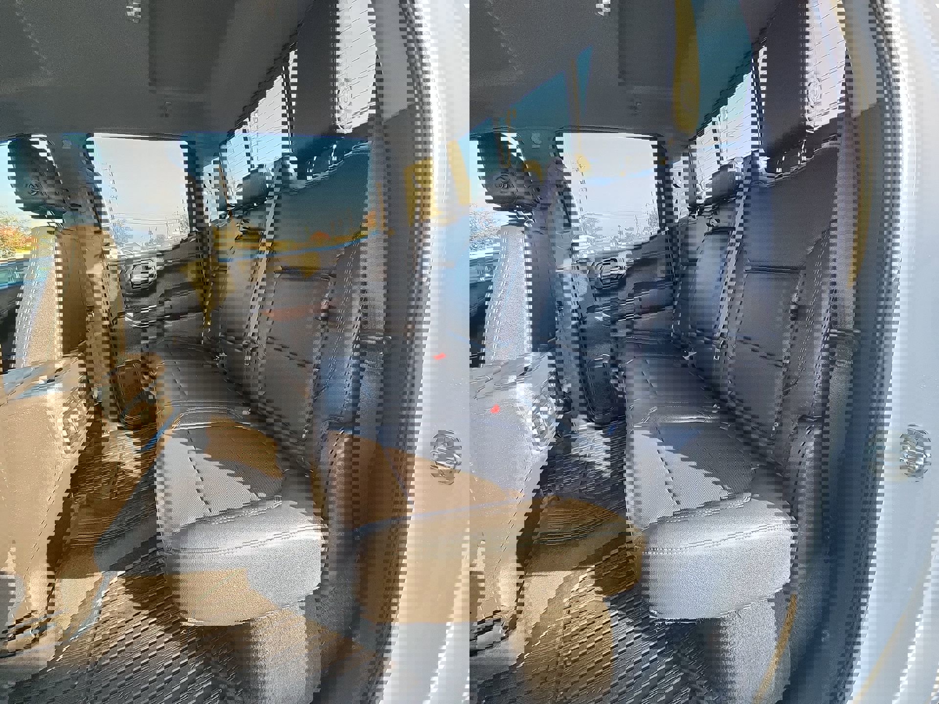 Used 2021 GMC Sierra 1500 SLT w/ SLT Premium Plus Package image 24