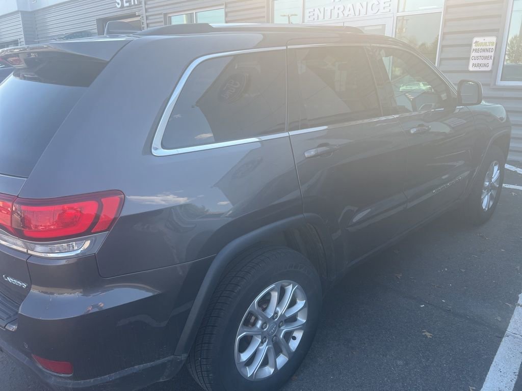 Used 2021 Jeep Grand Cherokee Laredo AWD/4WD image 5