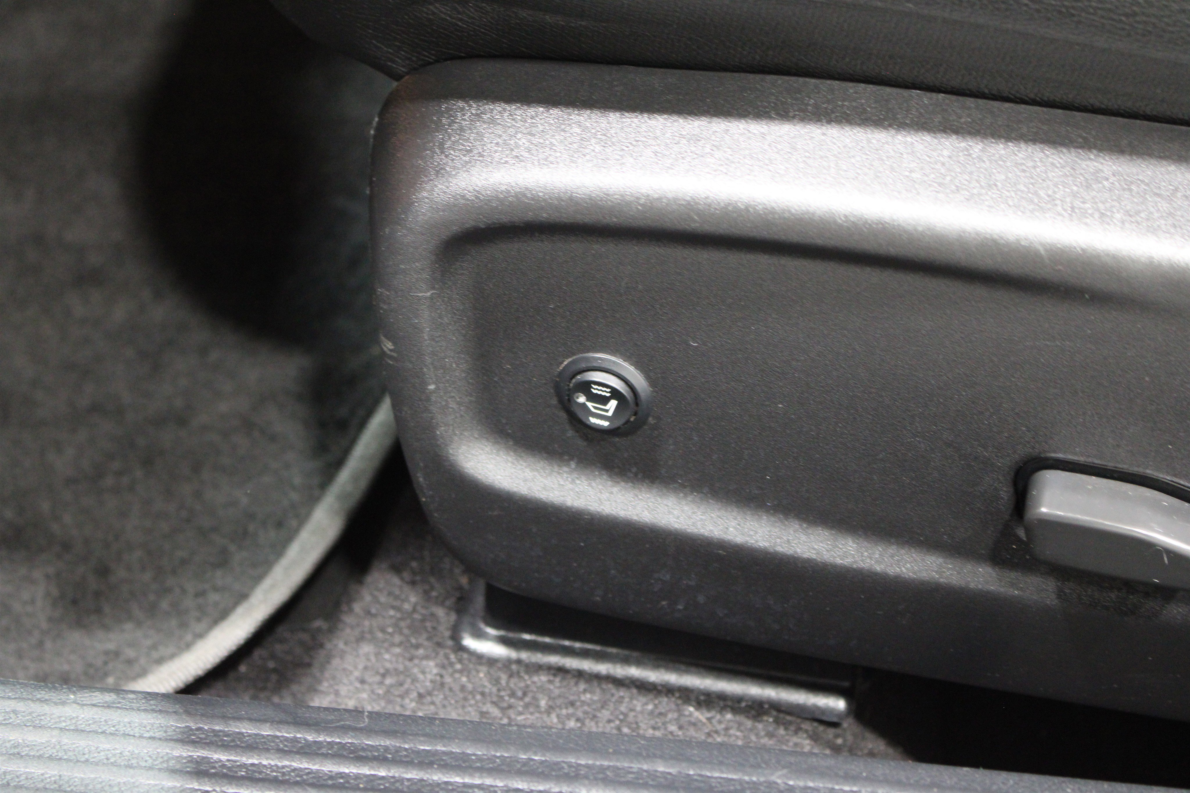 Used 2021 Dodge Challenger R/T Scat Pack RWD image 7