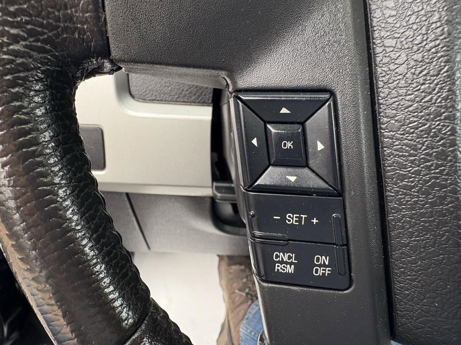 Used 2014 Ford F150 FX4 w/ Equipment Group 402A Luxury image 30