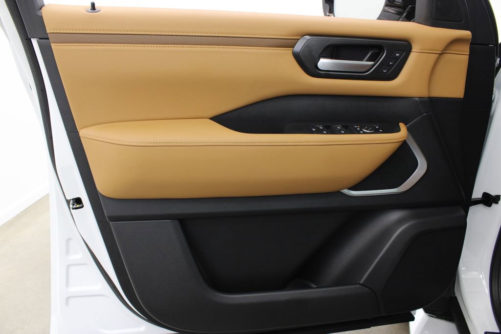 New 2026 Nissan Armada Platinum Reserve AWD/4WD image 17