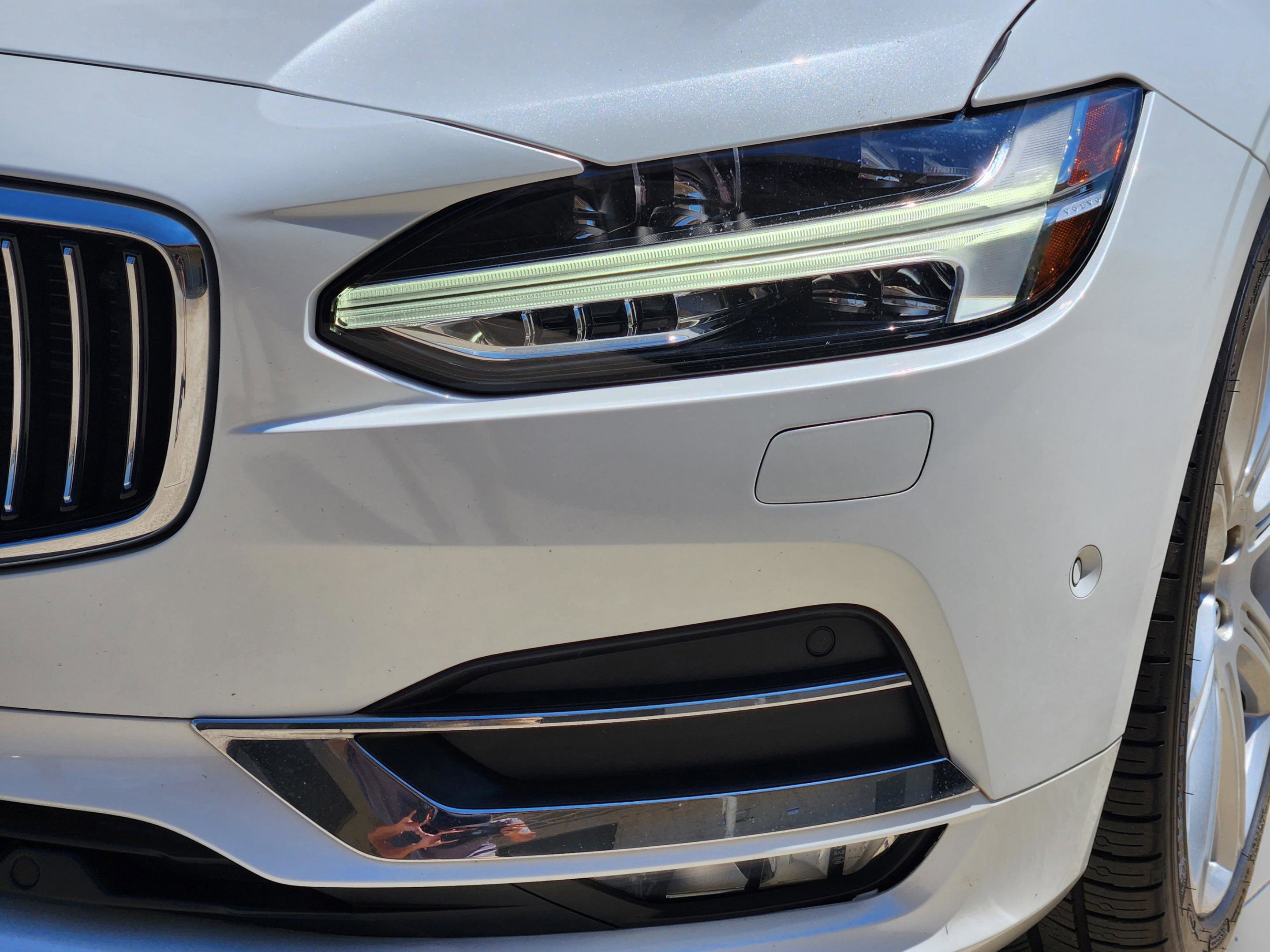 Used 2017 Volvo S90 T6 Inscription w/ Vision Package AWD/4WD image 37
