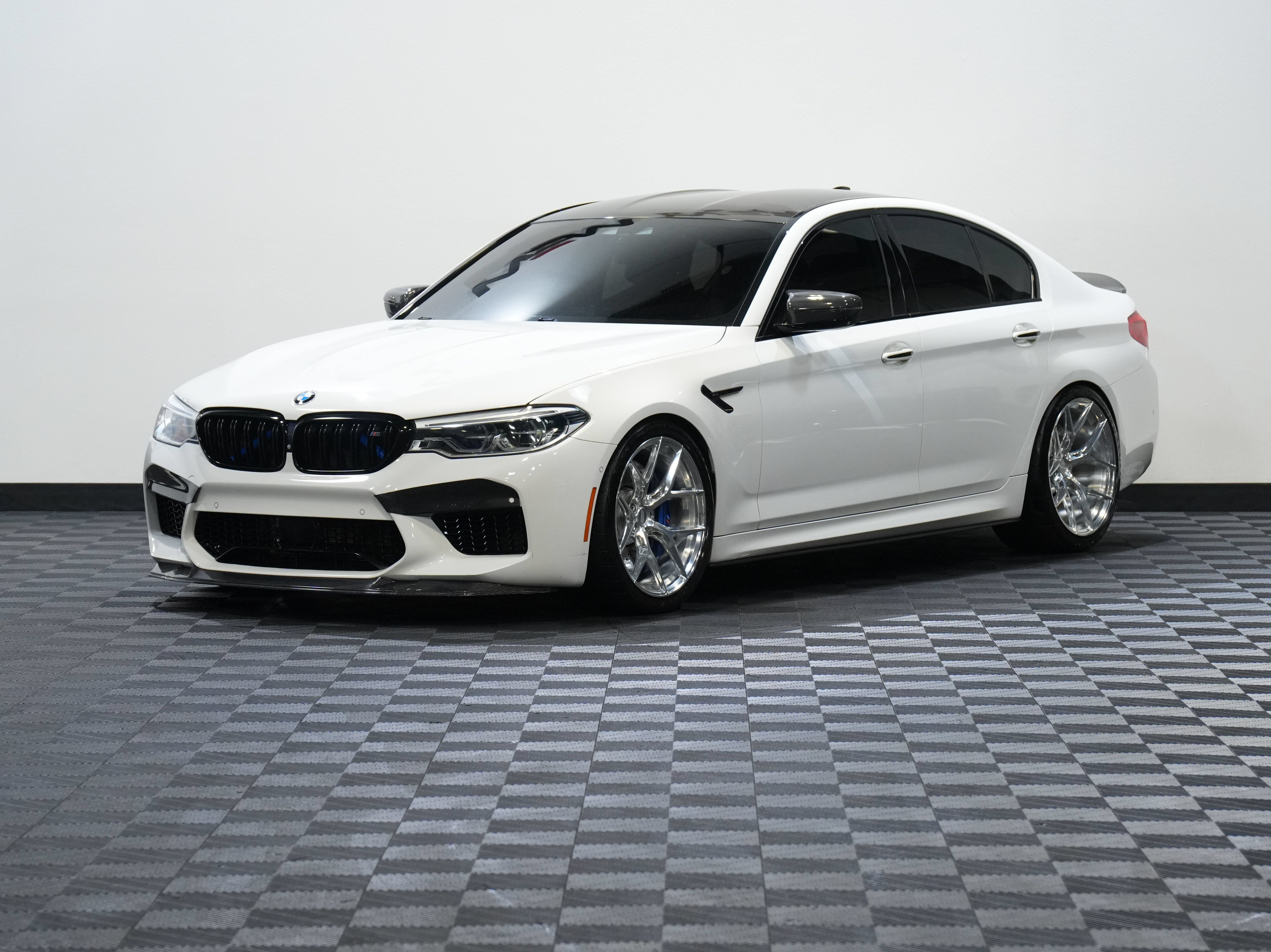 Used 2018 BMW M5 w/ Executive Package AWD/4WD image 3