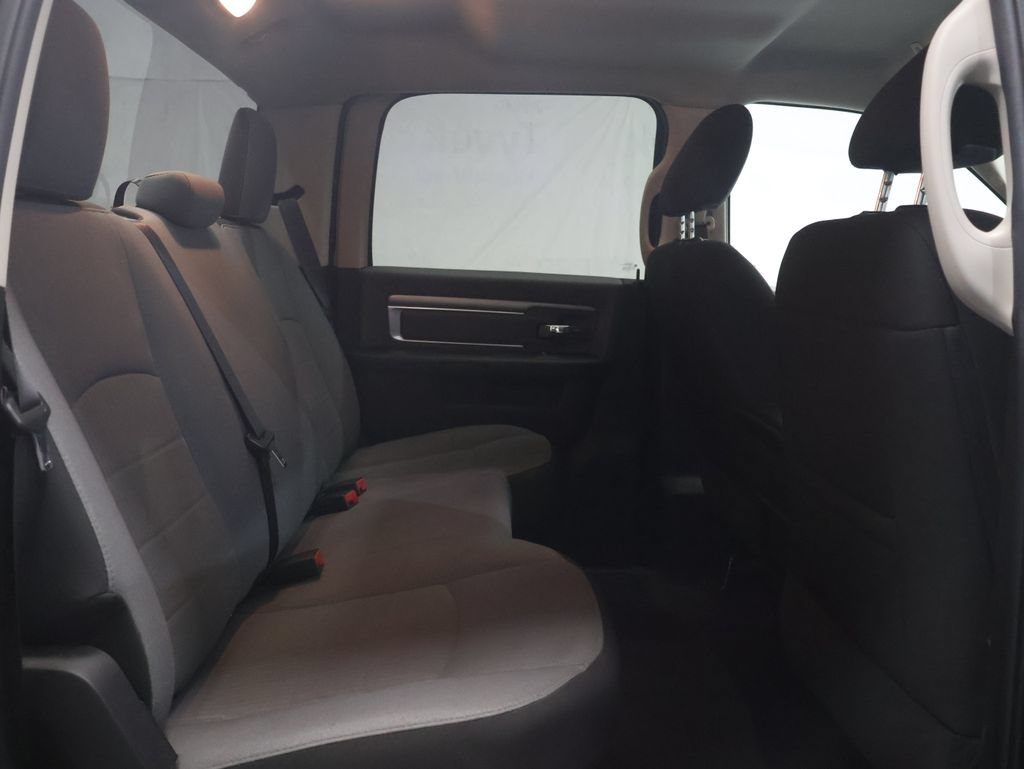 Used 2022 RAM 1500 Classic SLT AWD/4WD image 12