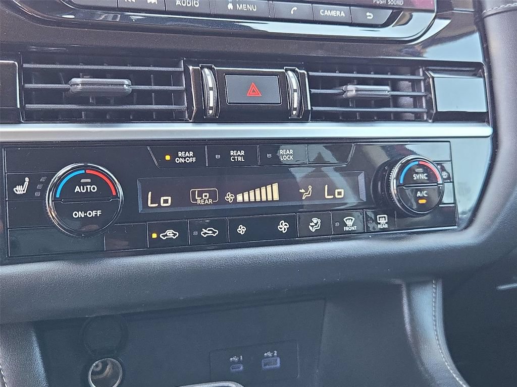 Used 2022 Nissan Pathfinder SV FWD image 34