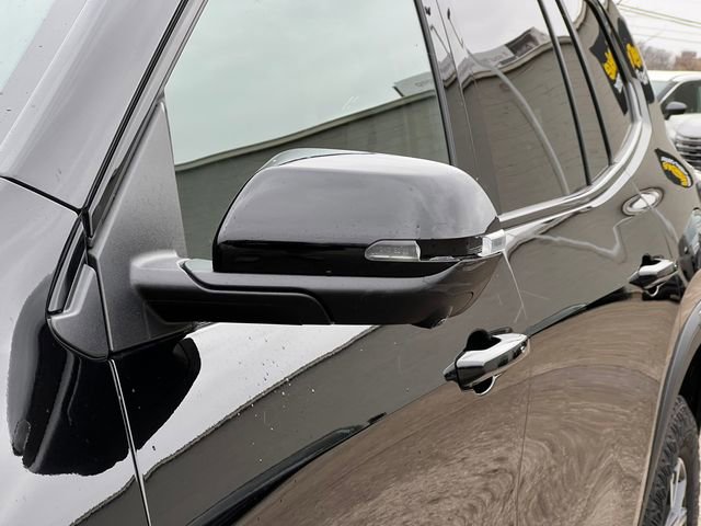 Used 2024 GMC Acadia AT4 w/ Luxury Package image 42