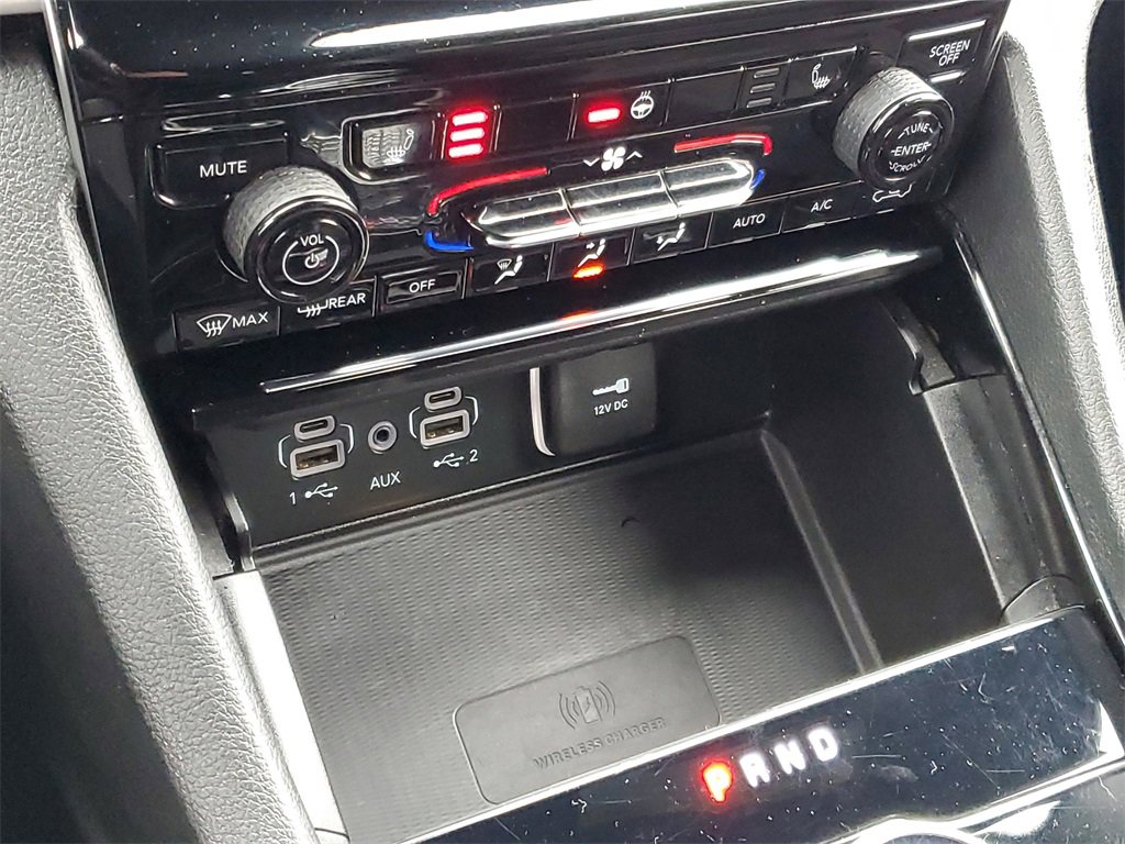 Used 2023 Jeep Grand Cherokee L Laredo image 17