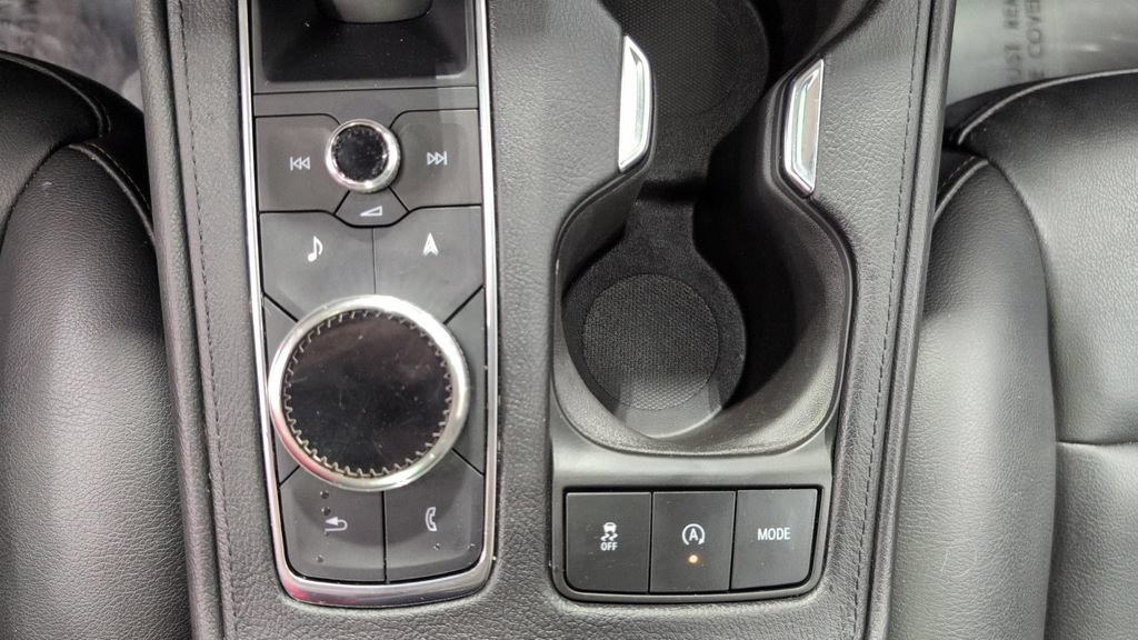Used 2022 Cadillac XT4 Sport w/ Sun And Sound Package AWD/4WD image 15