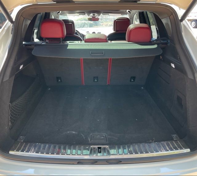 Used 2019 Porsche Cayenne Base image 16