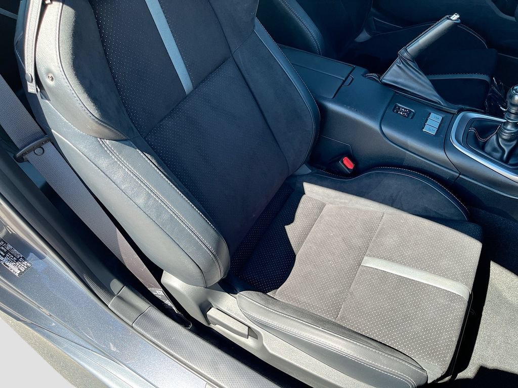 Used 2025 Toyota GR86 Premium RWD image 27